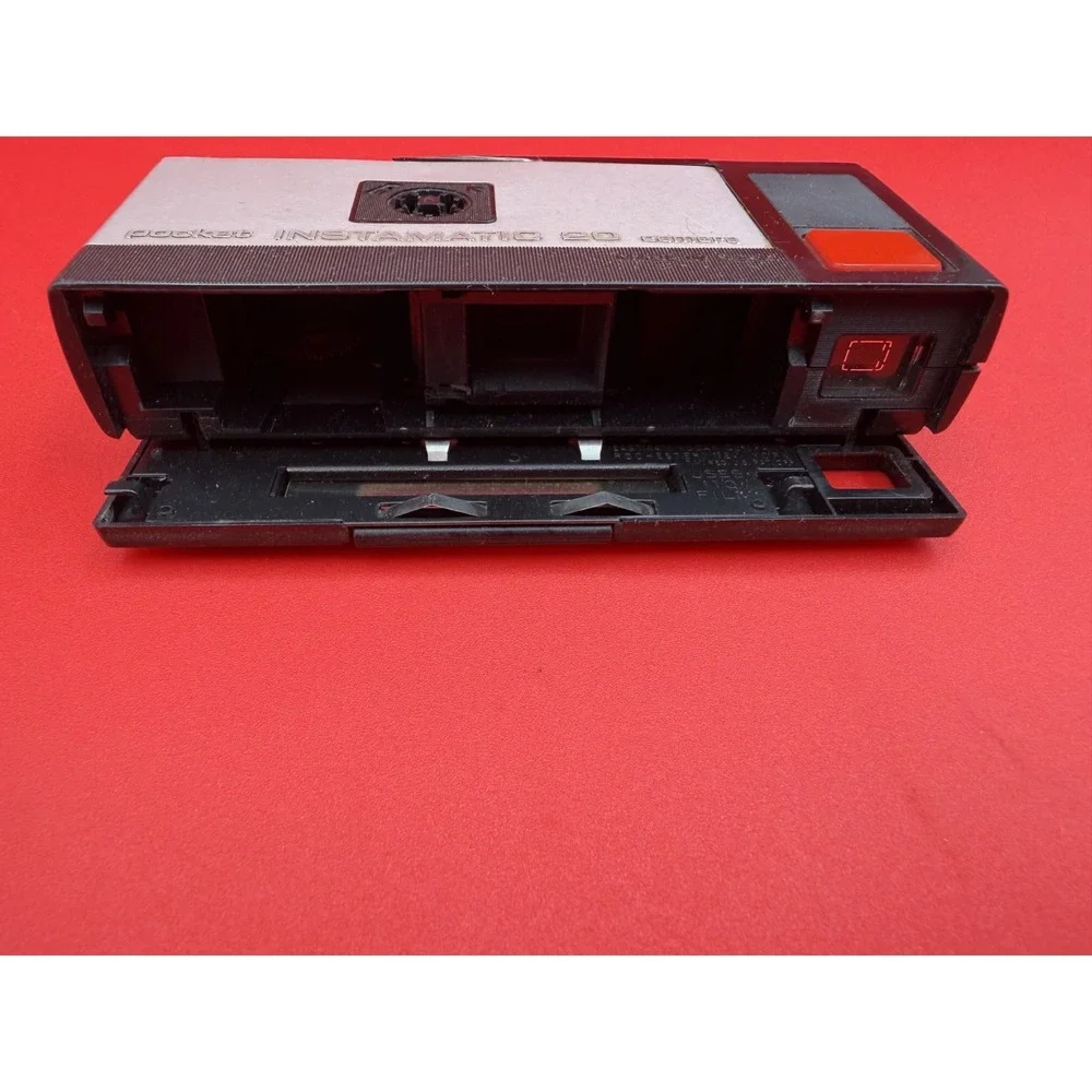 Vintage Kodak Pocket Instamatic 20 Camera USA For Parts Untested.